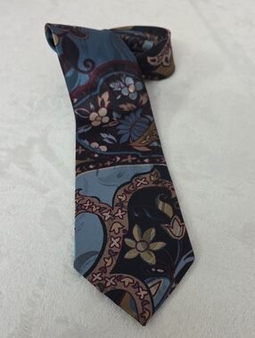 Wembley USA Skinny Tie Blue Burgundy Floral Paisley Art Nouveau